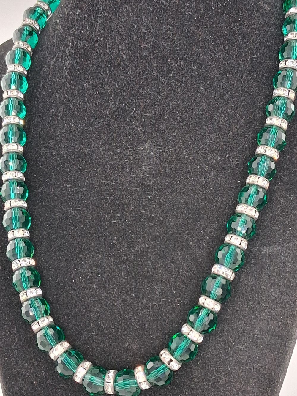 Emerald Green Beaded Necklace with Silver Accent Spacers
